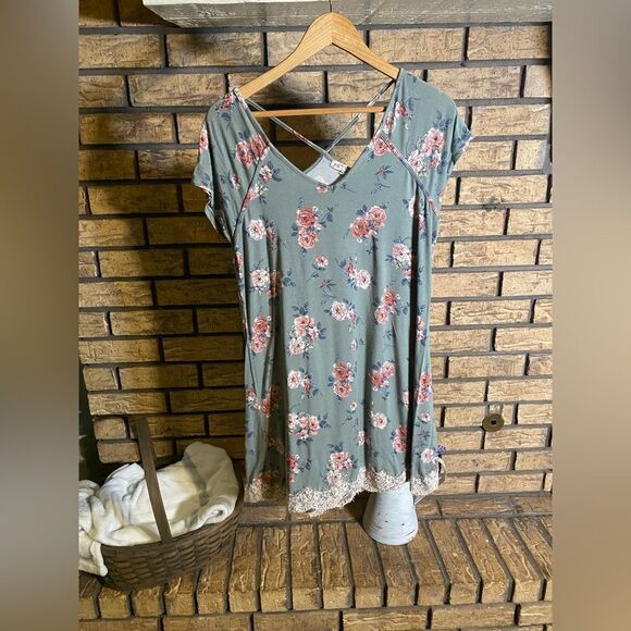 Jolt crisscross back tshirt dress‎ - Picture 1 of 7
